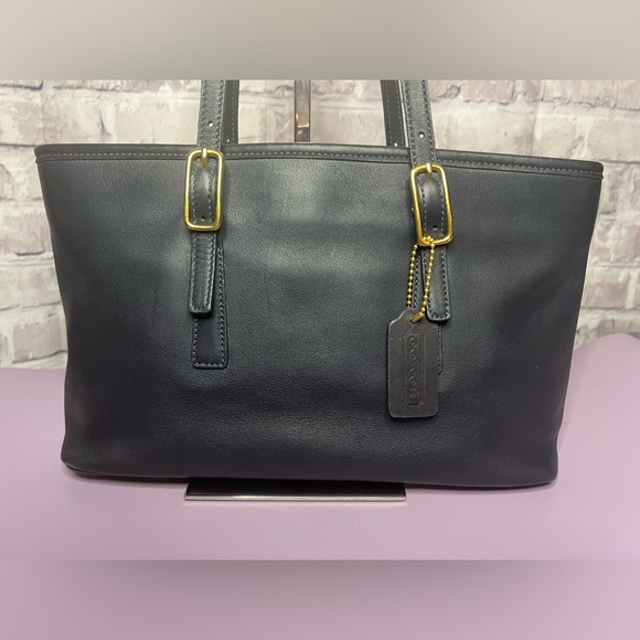 Coach Vintage Glove Tanned Cowhide Shoulder Bag K1D-9813 - Black - Picture 1 of 11